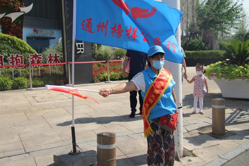 <strong>操老逼毛</strong>